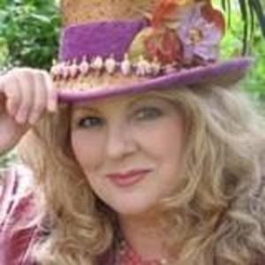 Meet your Posher, Julie anne